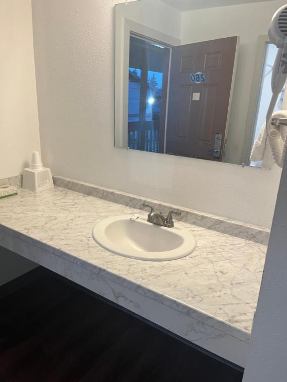 Western Inn Lakewood - Chambre Queen Avec Deux Lits Queen - Fumer
