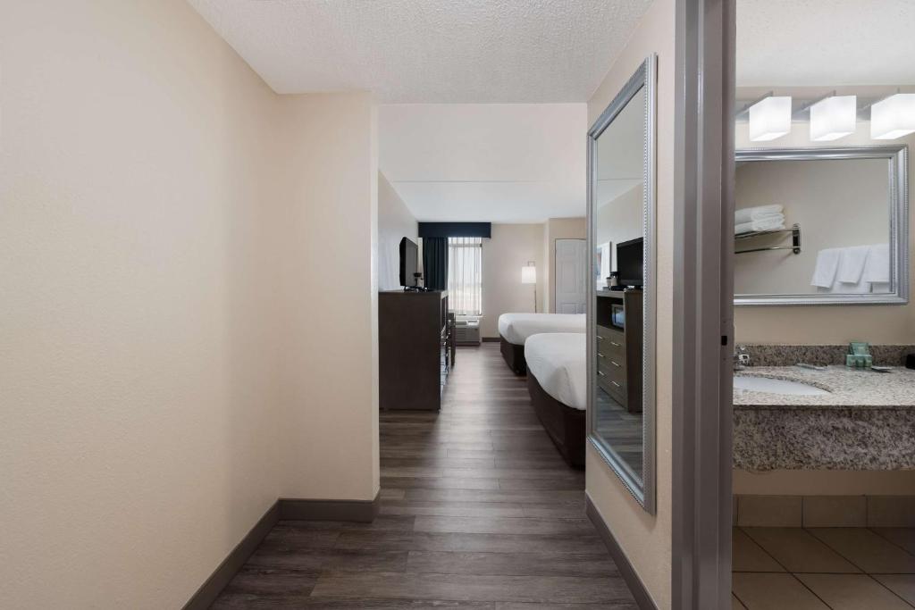 Best Western Hampton Coliseum Inn - Queen Room Met Twee Queensize Bedden - Niet -roken