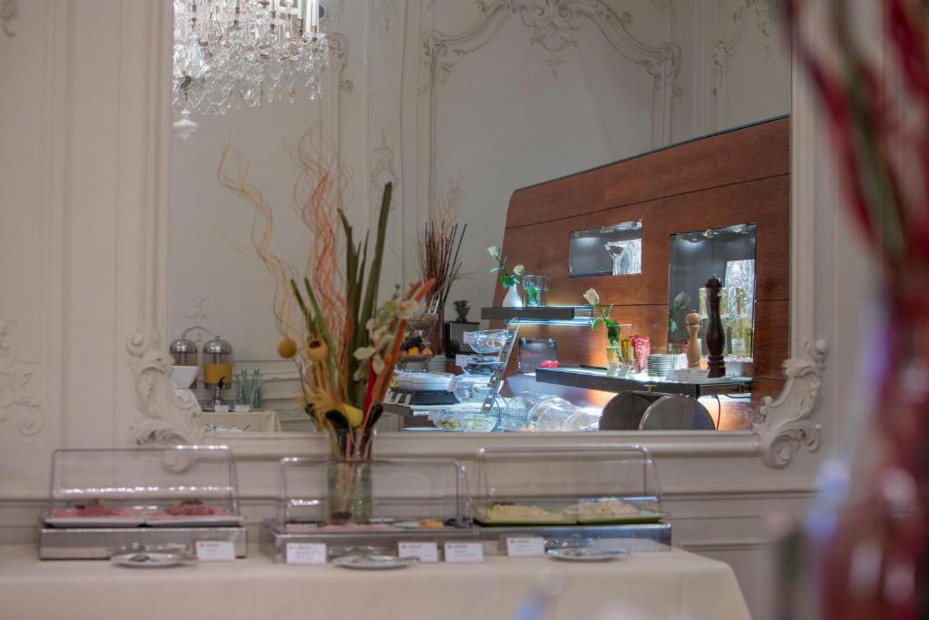 Nápoje v ubytování Austria Trend Hotel Schloss Wilhelminenberg Wien