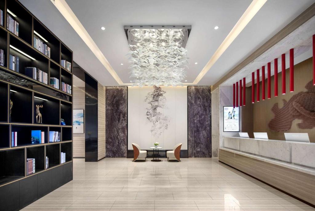 昆明市にあるRamada Encore by Wyndham Kunming Guanduのギャラリーの写真