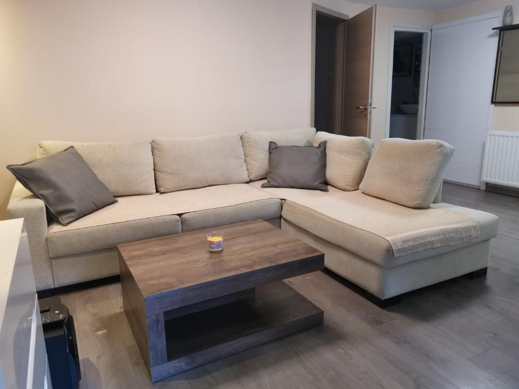 Posedenie v ubytovaní *** Apartment "IN" Zagreb