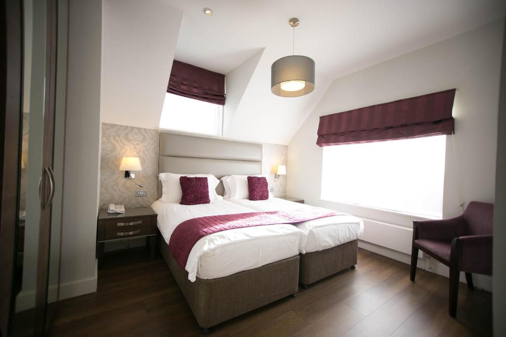 The Pillar Hotel - Resim 13