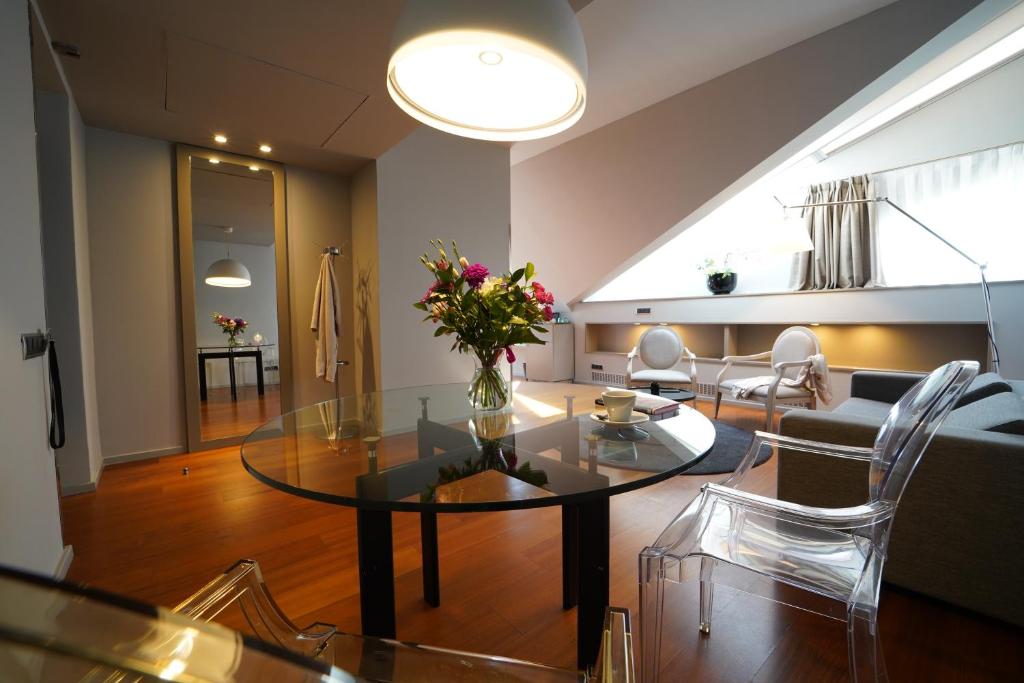 Posezení v ubytování 987 Design Prague Hotel