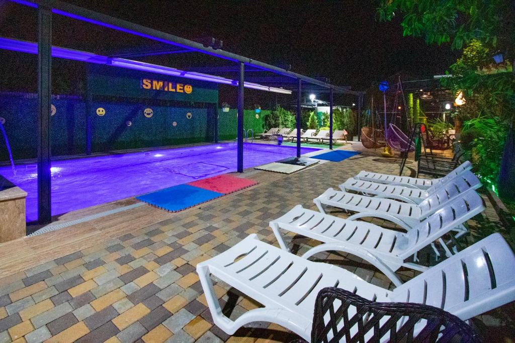 Bazén v ubytování Hotel Smile nebo v jeho okolí