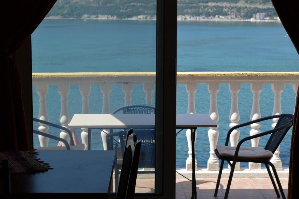Apartments Sun House - Standard One Bedroom With Balcony And Sea View