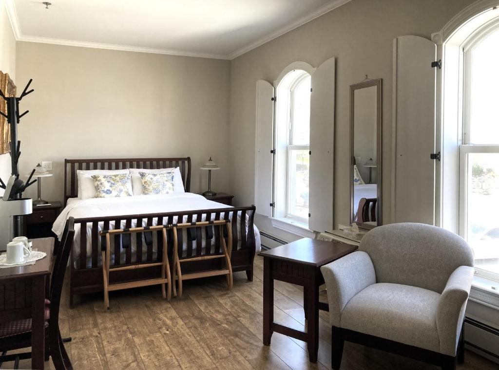 Lunenburg Arms Hotel - Queen Room Mit Blick Auf Die Stadt