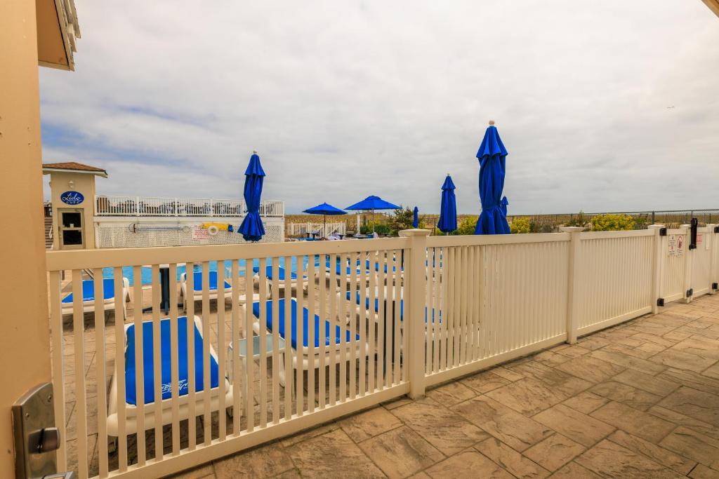 The White Sands Resort and Spa - Appartement D'une Chambre Avec Vue Sur La Piscine