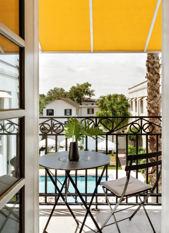 Kimpton Brice Hotel, an IHG Hotel - Chambre Queen Premium Avec Deux Lits Queen Et Balcon