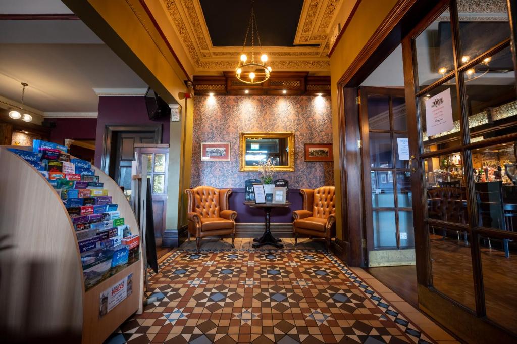 Posezení v ubytování Hampton Hotel by Greene King Inns