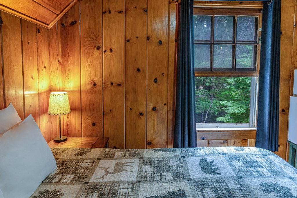 Postel nebo postele na pokoji v ubytování Union Creek Resort
