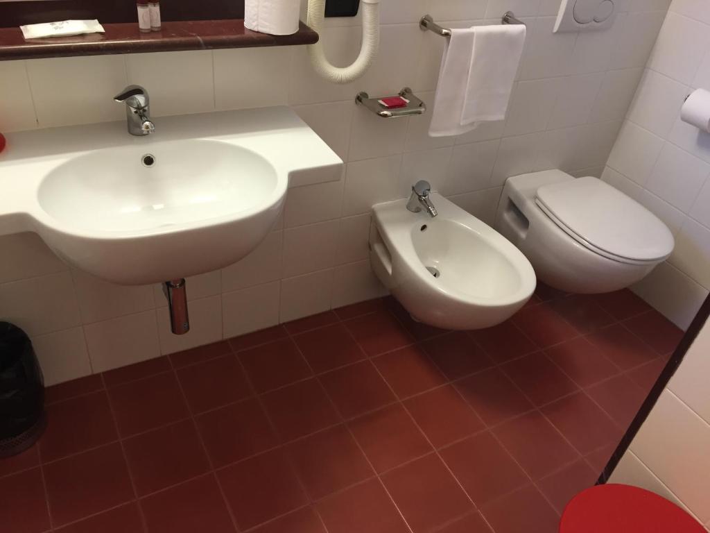 Łazienka w obiekcie Hotel Fiorella