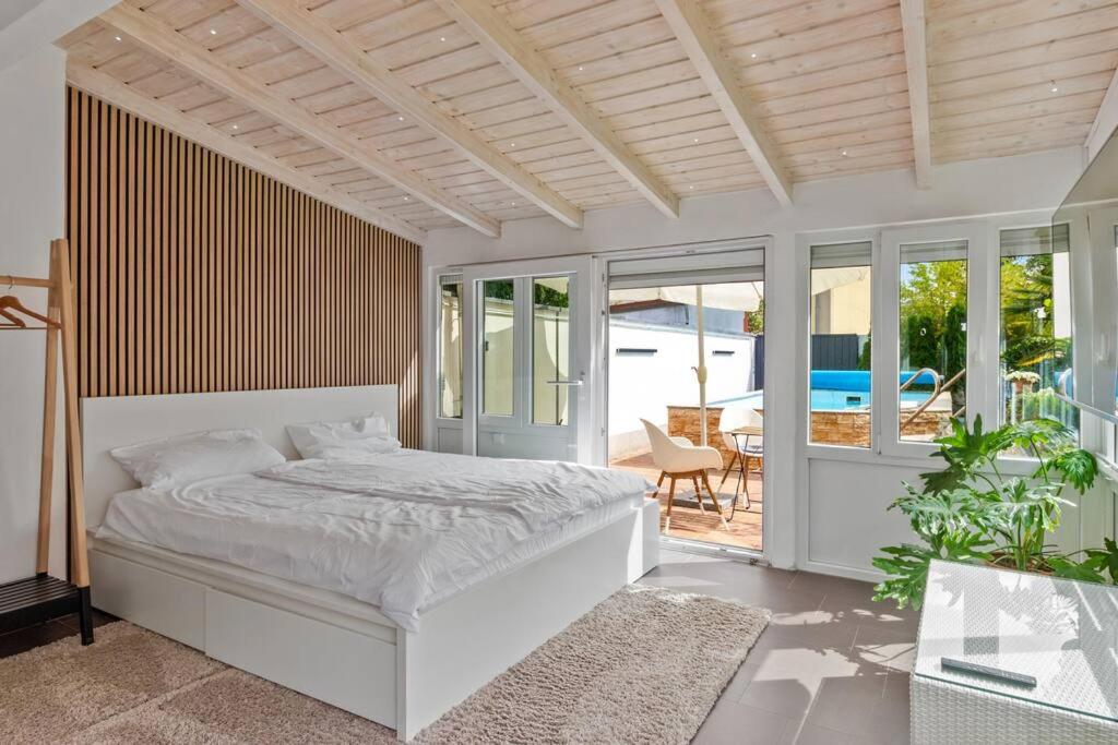 Postel nebo postele na pokoji v ubytování Gästehaus für 3 - Sauna - Terrasse - WLAN - Küche