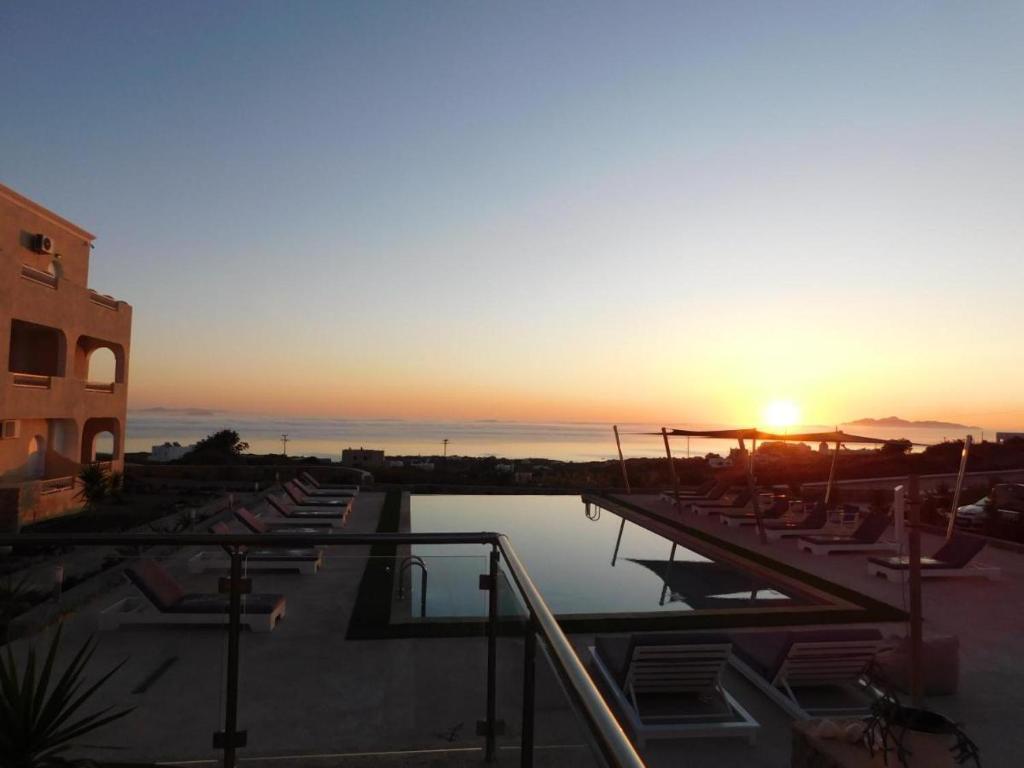 fira blue horizon - 16