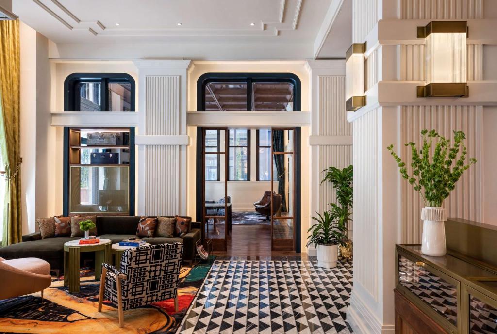Canopy By Hilton Philadelphia Center City - Housity