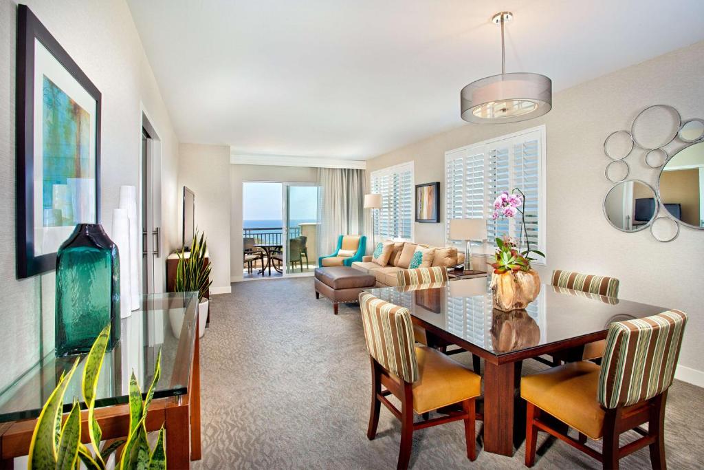 Cape Rey Carlsbad Beach, A Hilton Resort & Spa - One-Bedroom King Suite With Balcony And Ocean View