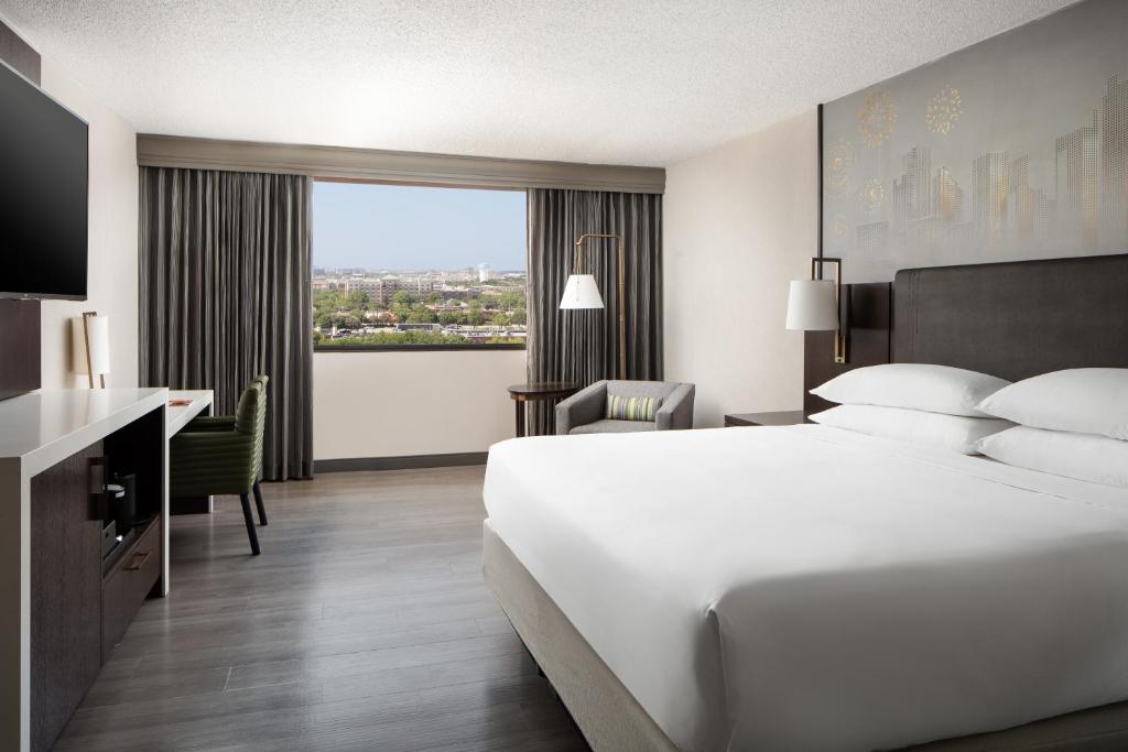 Dallas-Addison Marriott Quorum by the Galleria - Chambre Deluxe King - Étage Haut