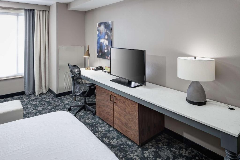 Hilton Garden Inn Nashville Vanderbilt - King Room