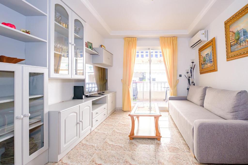Kuchyňa alebo kuchynka v ubytovaní Apartamento Alegria ID111