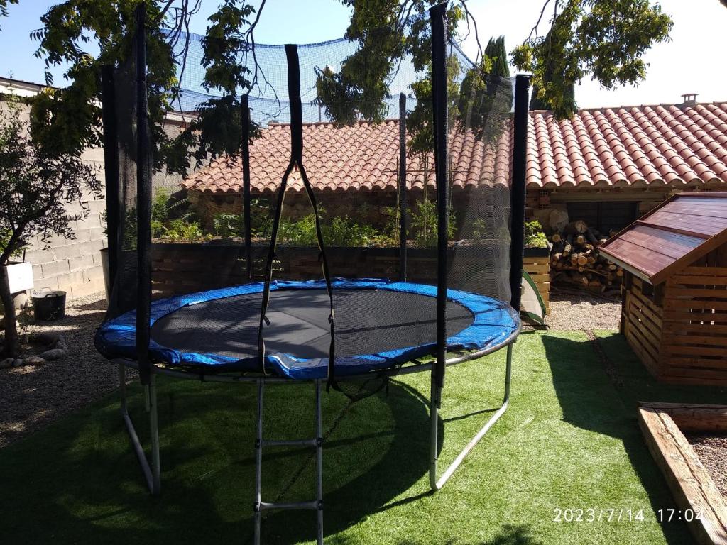 Kép Agradable casa rural con piscina privada szállásáról Vallfogona de Balaguer városában a galériában