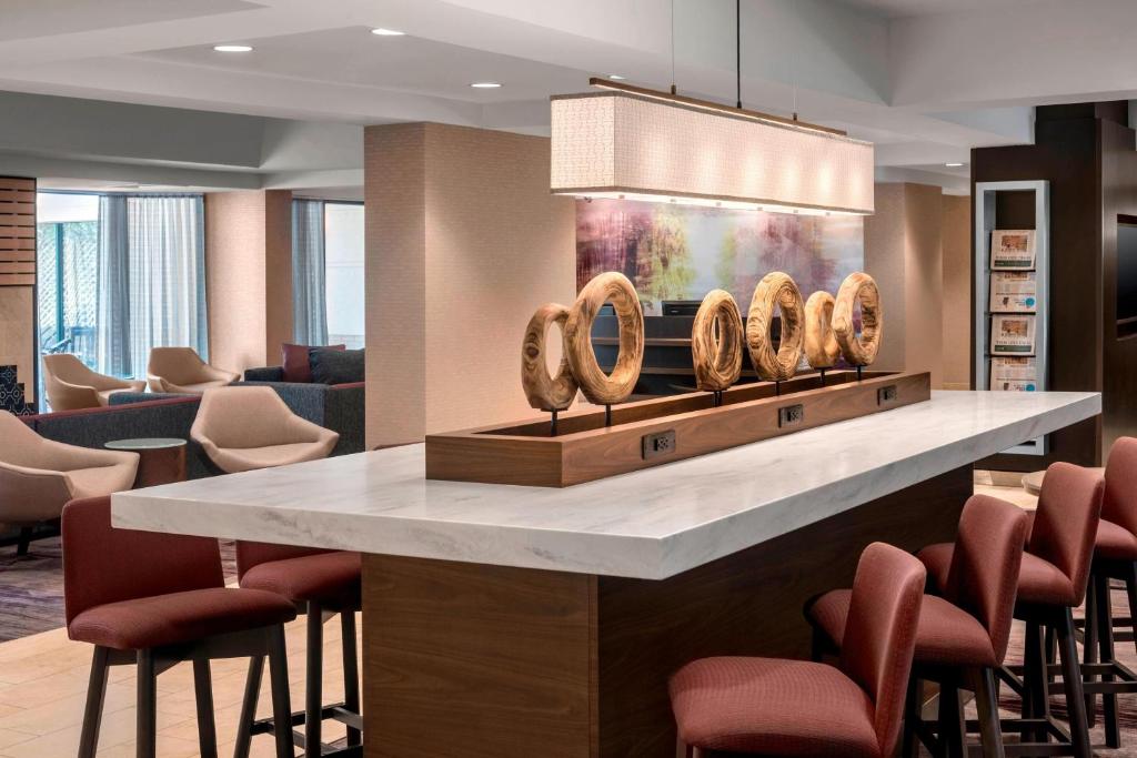 Courtyard By Marriott Jersey City Newport, Jersey City – Updated 2023 Prices