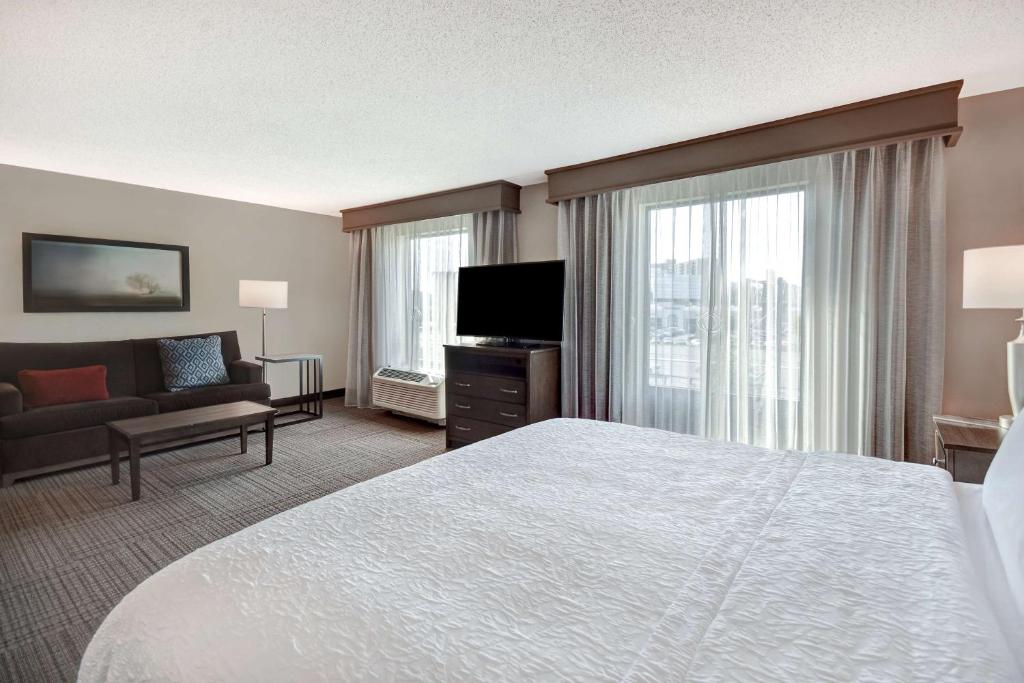 Hampton Inn & Suites Alexandria Old Town Area South - King Studio: Movilidad Y Acceso Auditivo/no Fumar