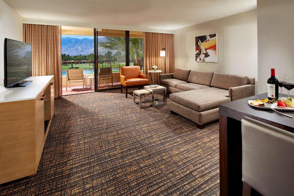 DoubleTree by Hilton Golf Resort Palm Springs - Suite Roi D'angle
