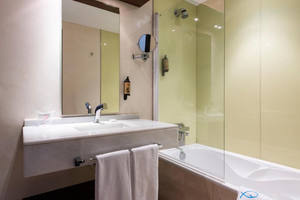 Hotel Maroa Vigo - Double Or Twin Room With Extra Bed