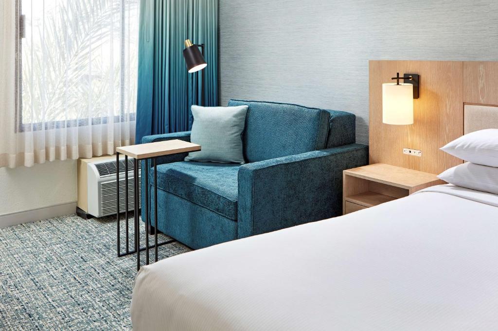 Hotel MDR Marina del Rey- a DoubleTree by Hilton - Triple Room
