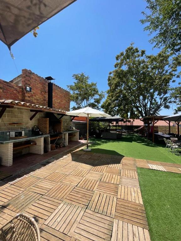Kép Agradable casa rural con piscina privada szállásáról Vallfogona de Balaguer városában a galériában