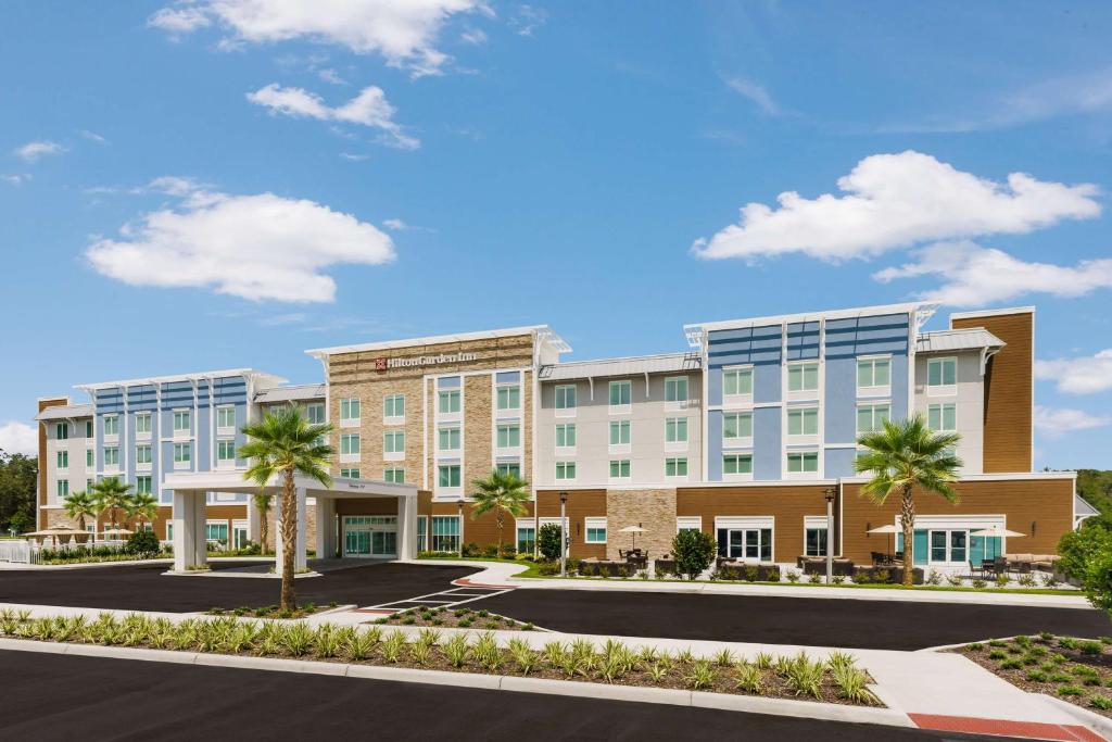 un disegno di una rappresentazione di un hotel di Hilton Garden Inn Apopka City Center, Fl a Orlando