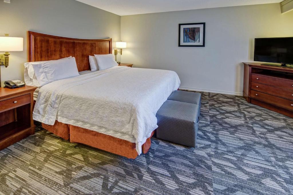 Hampton Inn & Suites Stuart-North photo