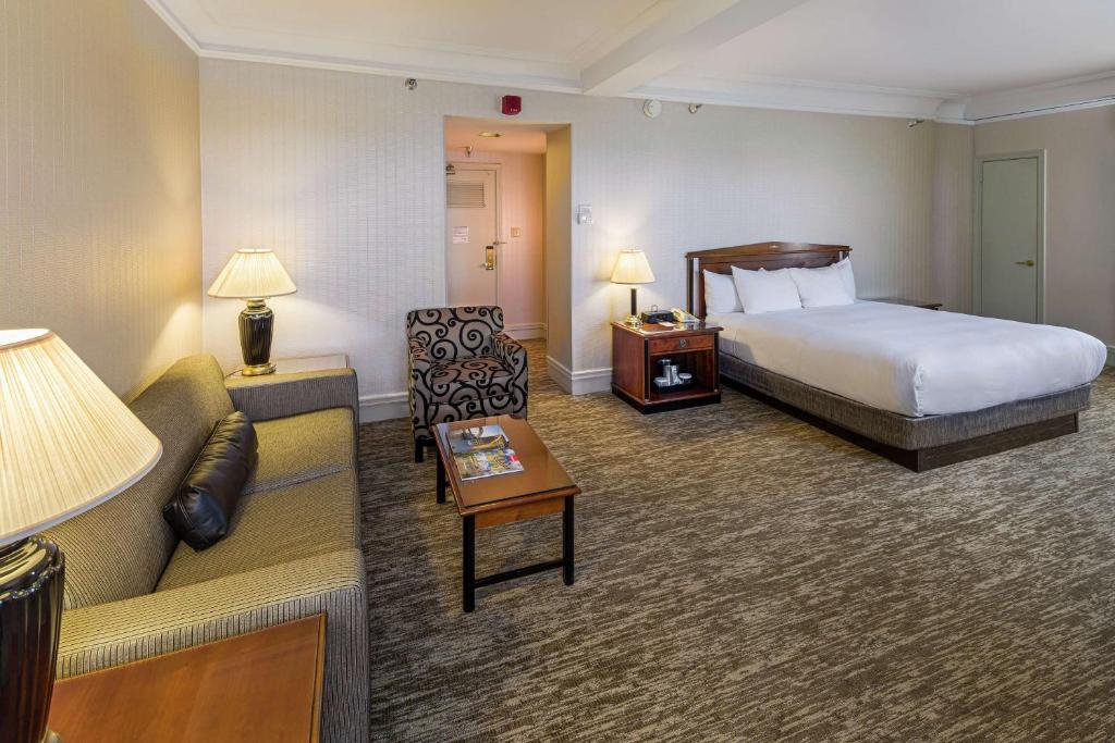 Hilton Cincinnati Netherland Plaza - Mini Suite Con Letto King