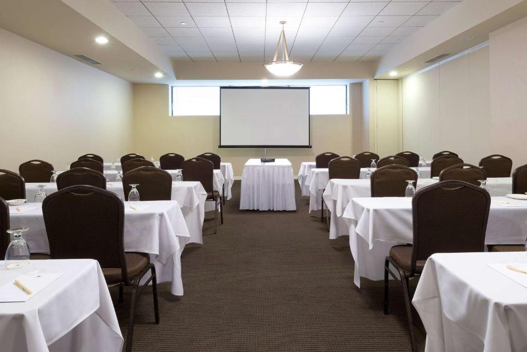 DoubleTree by Hilton Binghamton photo
