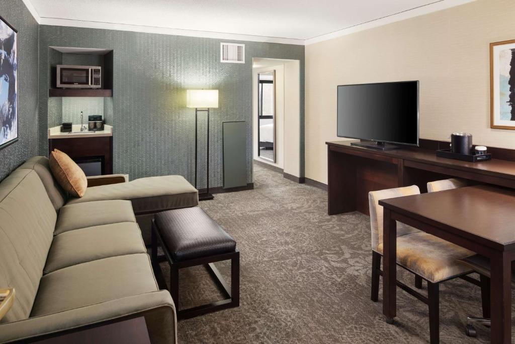 Embassy Suites Tysons Corner - 優れたキングコネクタスイート