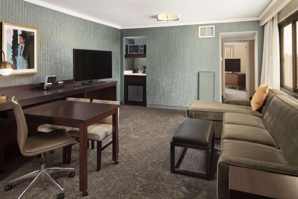Embassy Suites Tysons Corner - コーナーキングスイート