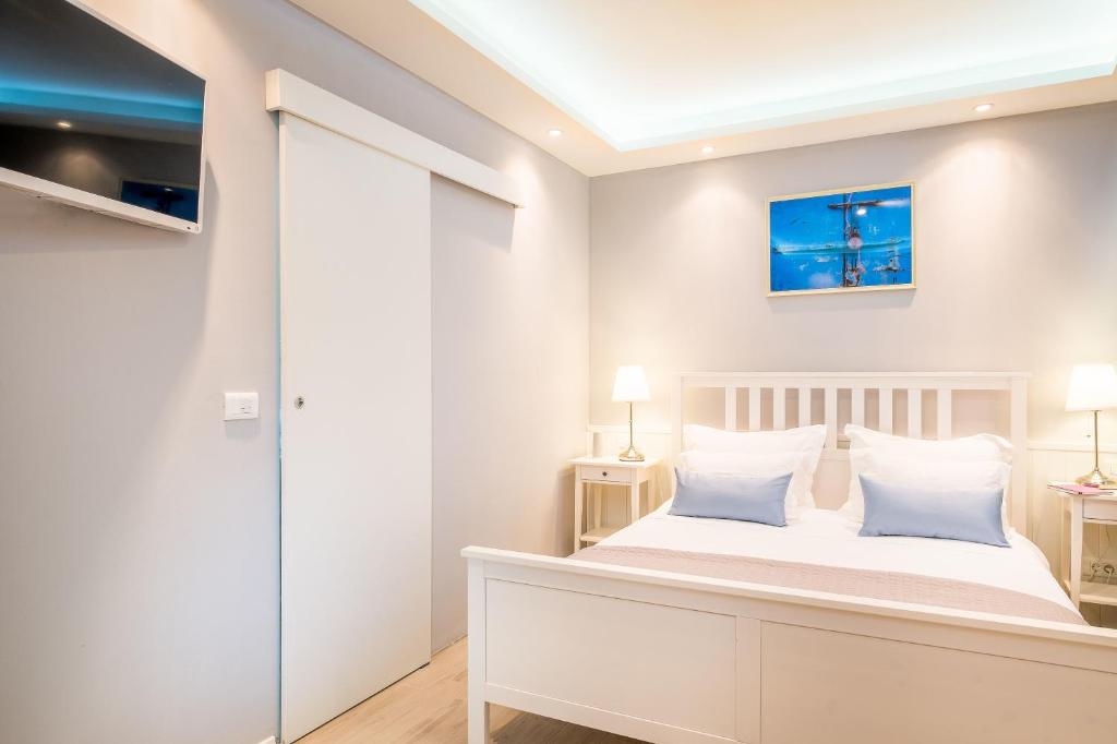 Serenity Split Apartments - 经典工作室