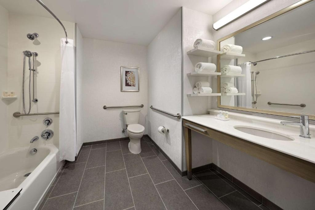 Hampton Inn Long Beach Airport, Ca - 