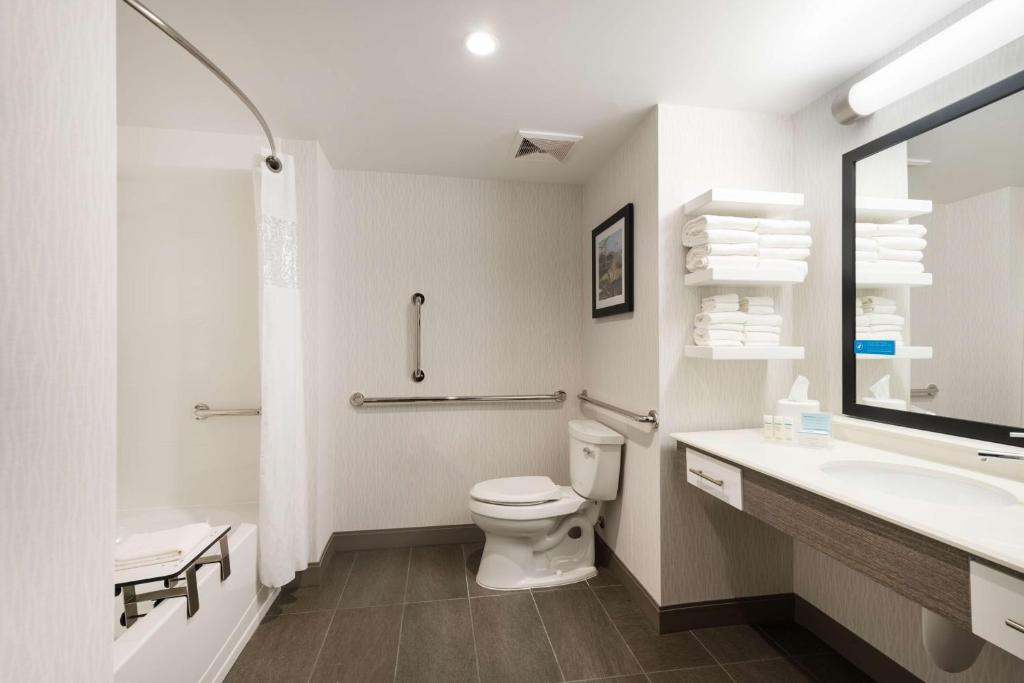 Hampton Inn & Suites Miami Wynwood Design District, FL photo