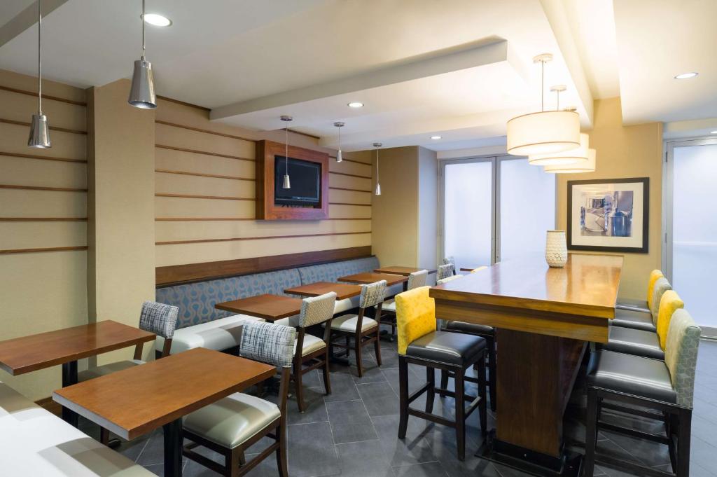 Zona de estar de Hampton Inn Manhattan Chelsea