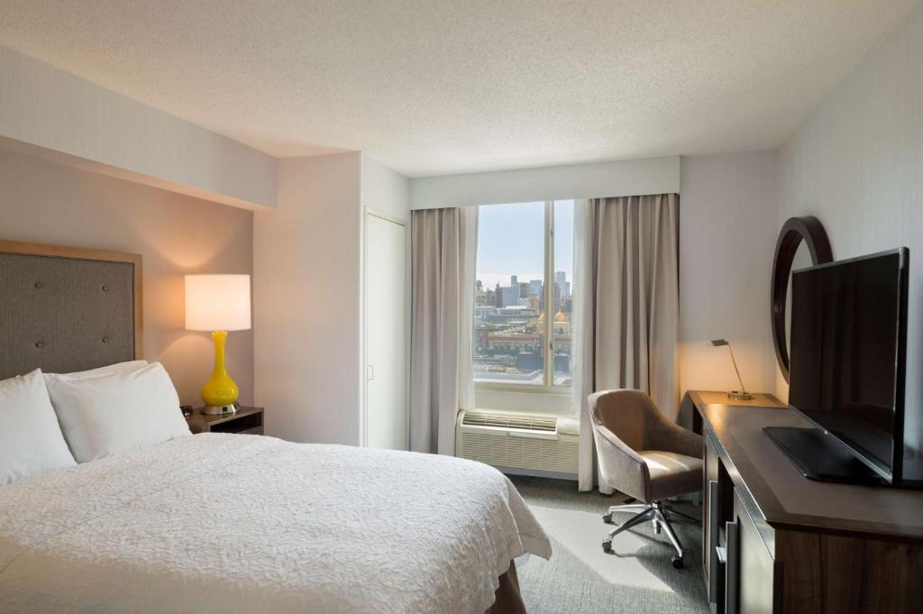 Hampton Inn Manhattan Chelsea - Queen Room With City View