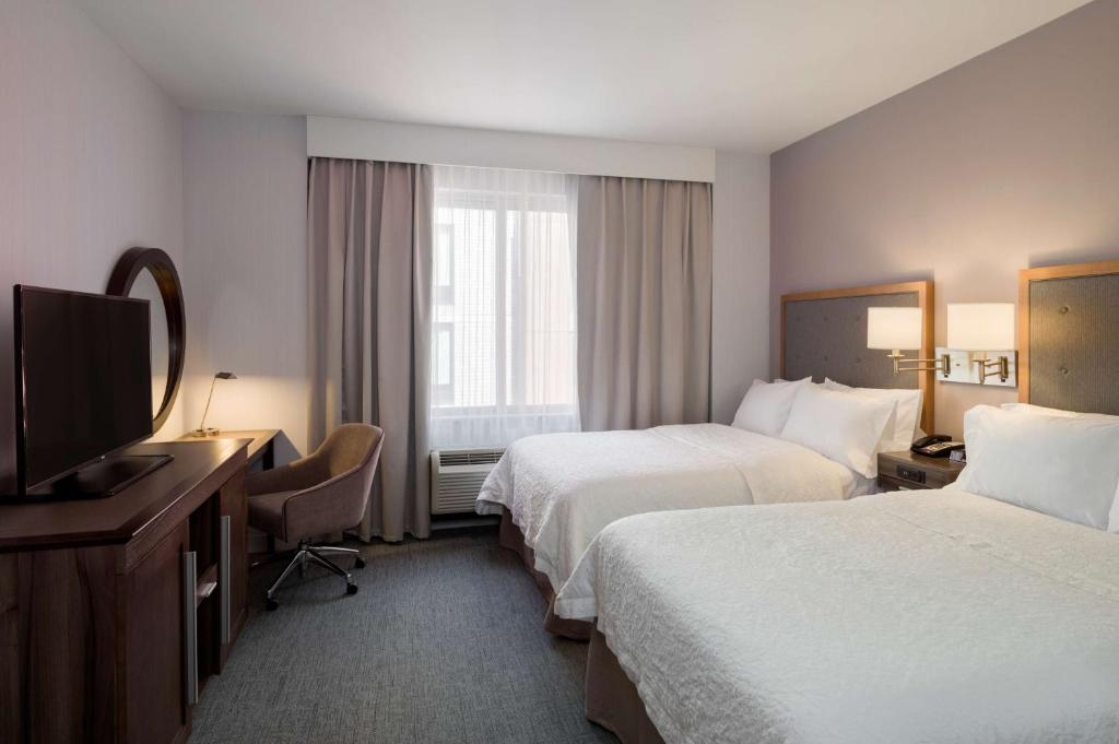 Hampton Inn Manhattan - Times Square South - Double Room With Two Double Beds