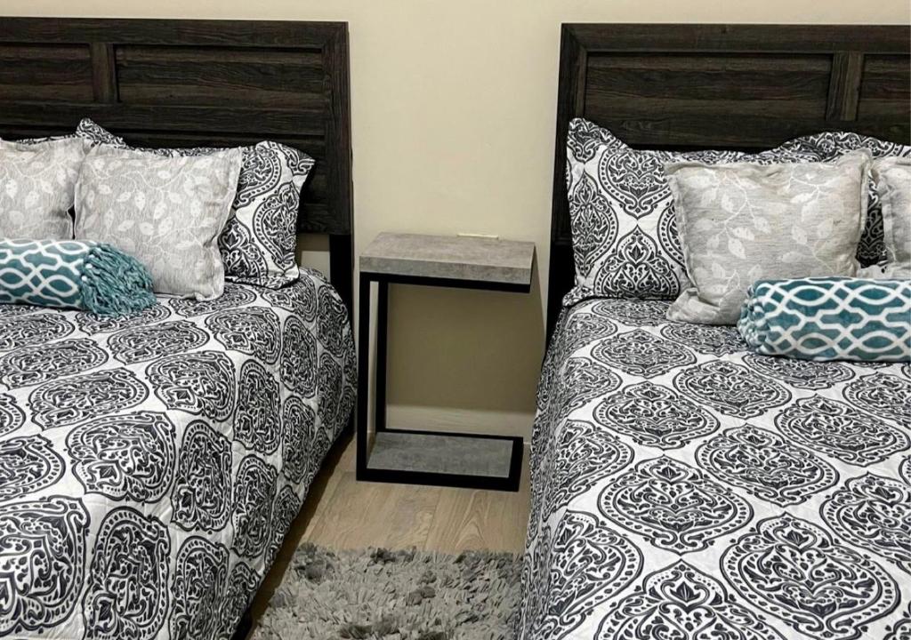 Postel nebo postele na pokoji v ubytování Caspian Villa