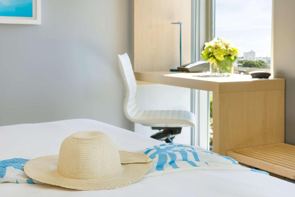 The Gates Hotel South Beach - a Doubletree by Hilton - 