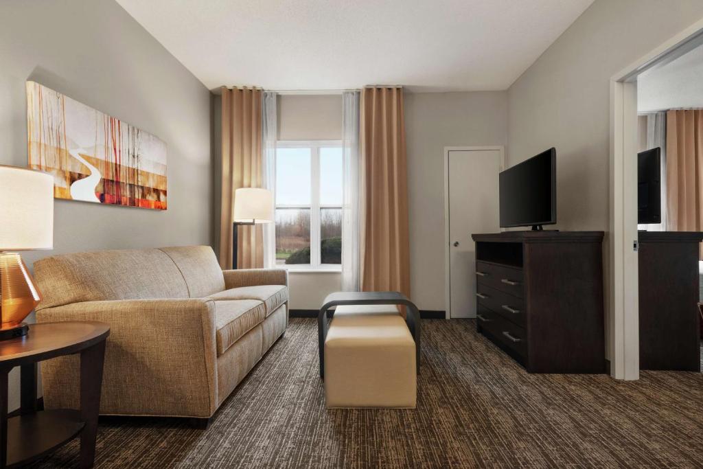 Homewood Suites by Hilton Rochester Henrietta - One-Bedroom King Suite - Non-Smoking