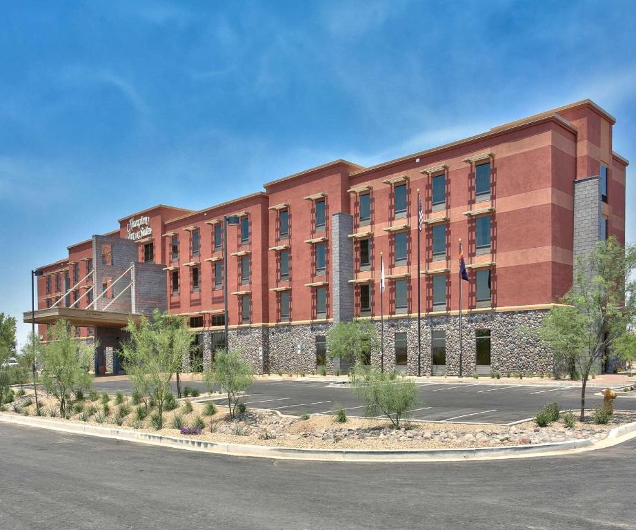 Hampton Inn & Suites Scottsdale at Talking Stick photo