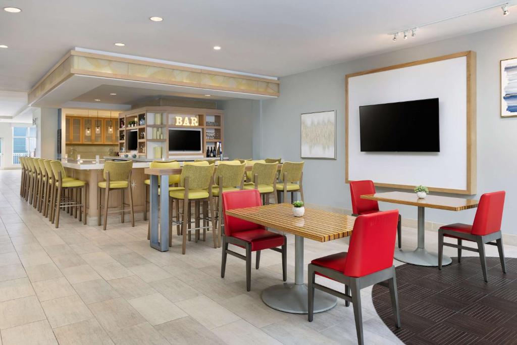 Hilton Garden Inn Key West / The Keys Collection photo