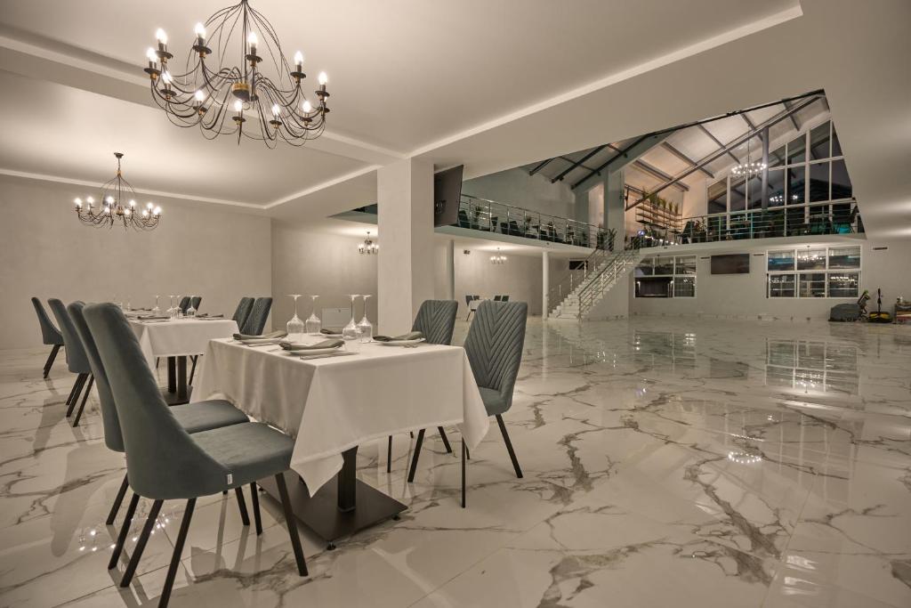 Restaurace v ubytování Готель У Борисовича & SPA
