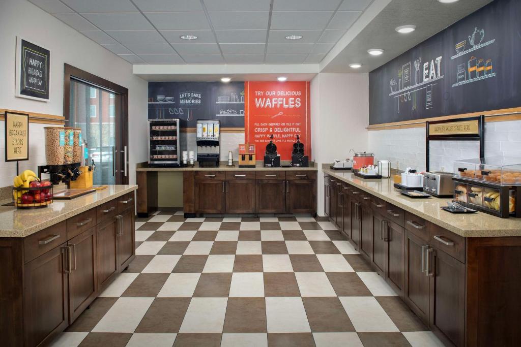 Fairfield Inn And Suites Breakfast Hours: Discover Our Delicious Morning Delights