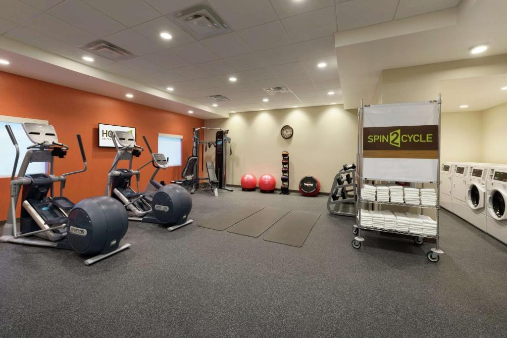 Fitness centrum a/nebo fitness zařízení v ubytování Home2 Suites by Hilton Anchorage/Midtown