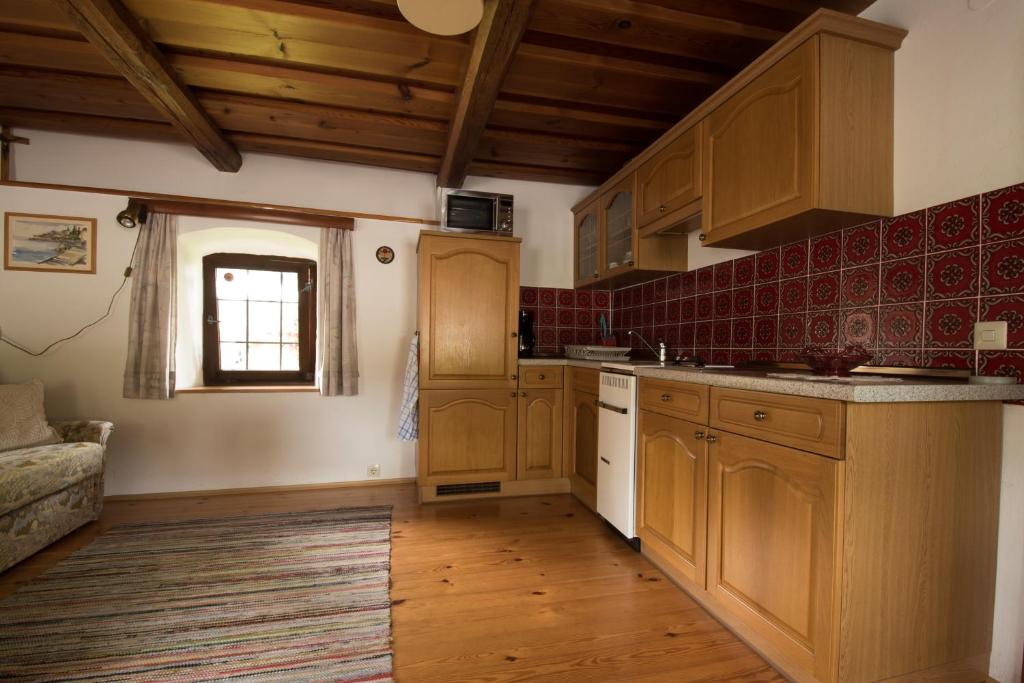Kuchyňa alebo kuchynka v ubytovaní Ferienhaus Toff